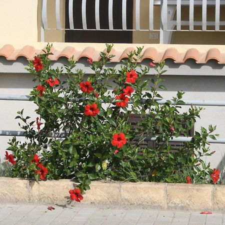 Aparthotel Baia Dei Canonici à Villaggio Le Rocelle Extérieur photo